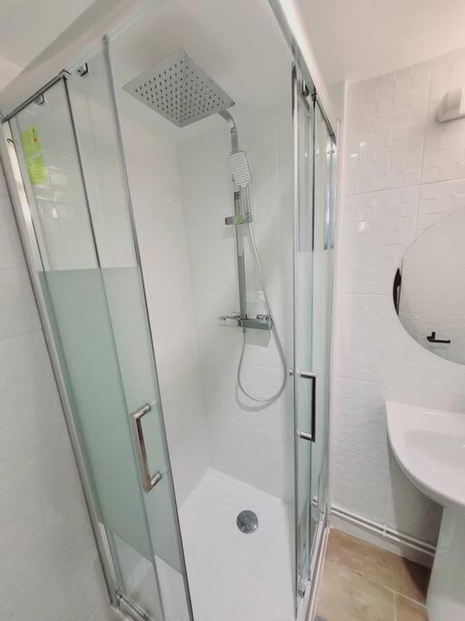 Family Flat Stade De France Airport Cdg Le Bourget "Appart'7" Pierrefitte-sur-Seine Εξωτερικό φωτογραφία