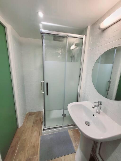 Family Flat Stade De France Airport Cdg Le Bourget "Appart'7" Pierrefitte-sur-Seine Εξωτερικό φωτογραφία